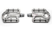 Ladda upp bild till gallerivisning, Ride Alpha Magnesium Pedals Silver
